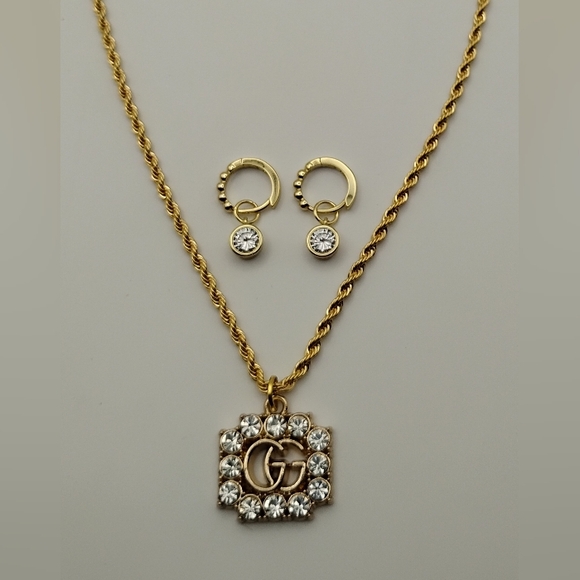 Gucci Rhinestone Charm On A 14K Gold Rope Necklace AUTHENTIC & A Pair Earrings - Picture 4 of 7